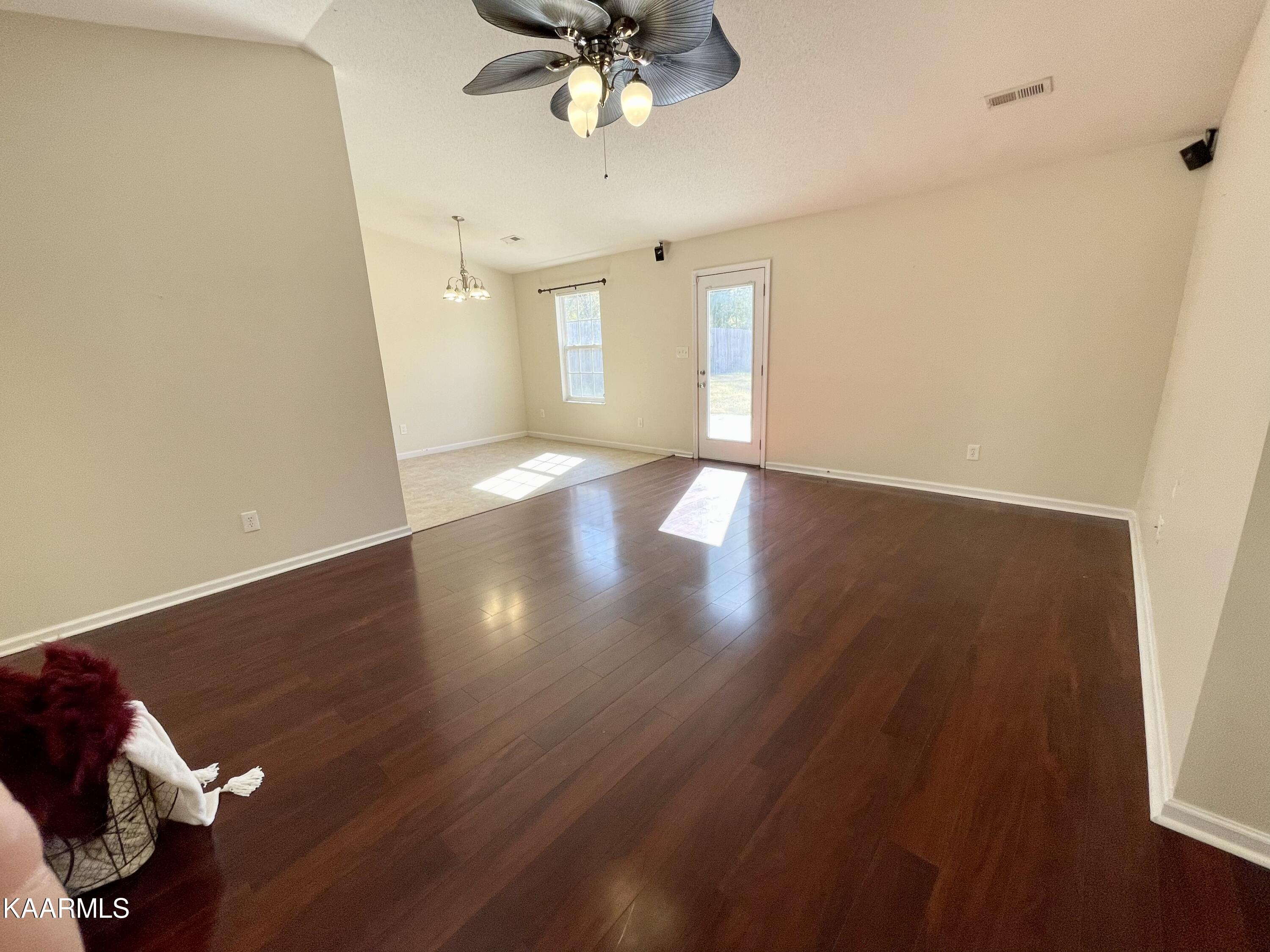 5029 Cattail Lane Corryton, TN 37721 - Photo 7 of 41 D0002C23-FF86-4428-8B01-4085A1AEA08D