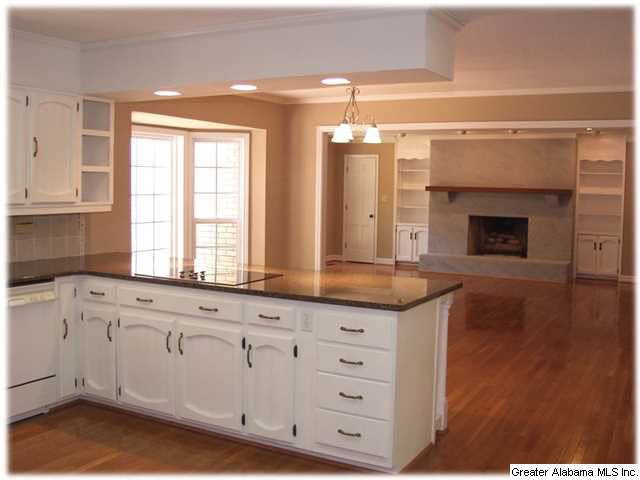1608 Shades Crest Road Birmingham, AL 35226 - Photo 7 of 30