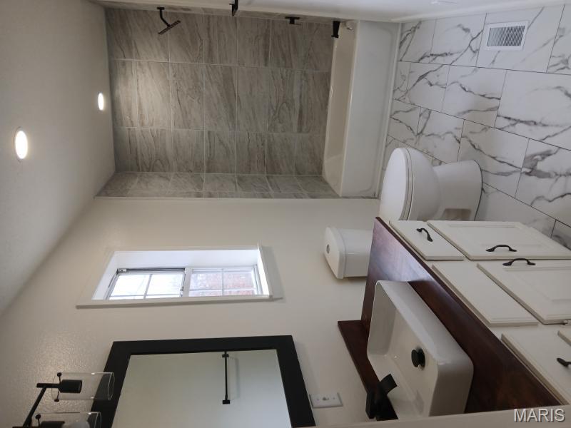 45 Ripley Co 142 E-20 Doniphan, MO 63935 - Photo 17 of 51