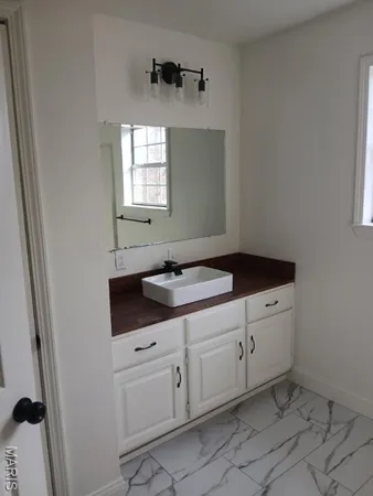 $239,900 | 45 Ripley Co 142 E-20, Doniphan, MO 63935