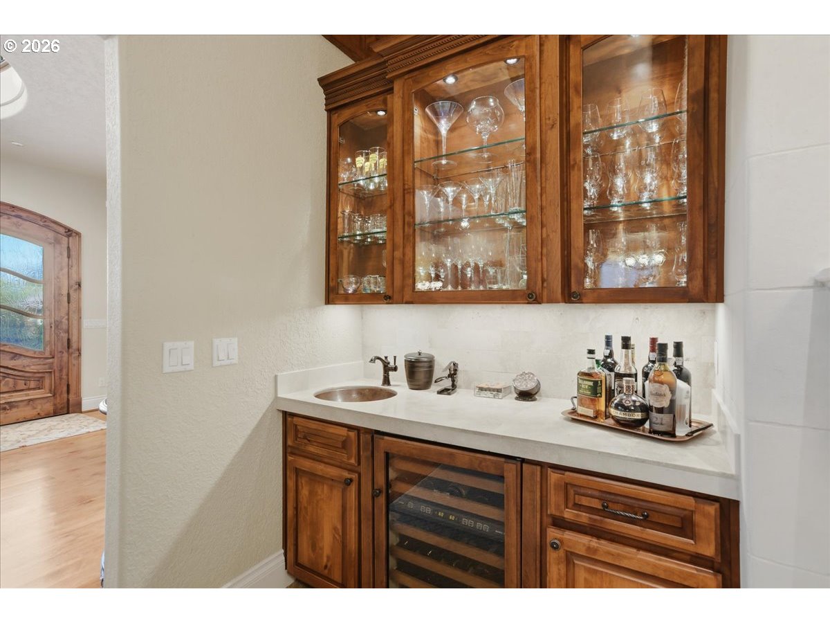 5807 Northwest El Rey Drive Camas, WA 98607 - Photo 11 of 48 Wet Bar
