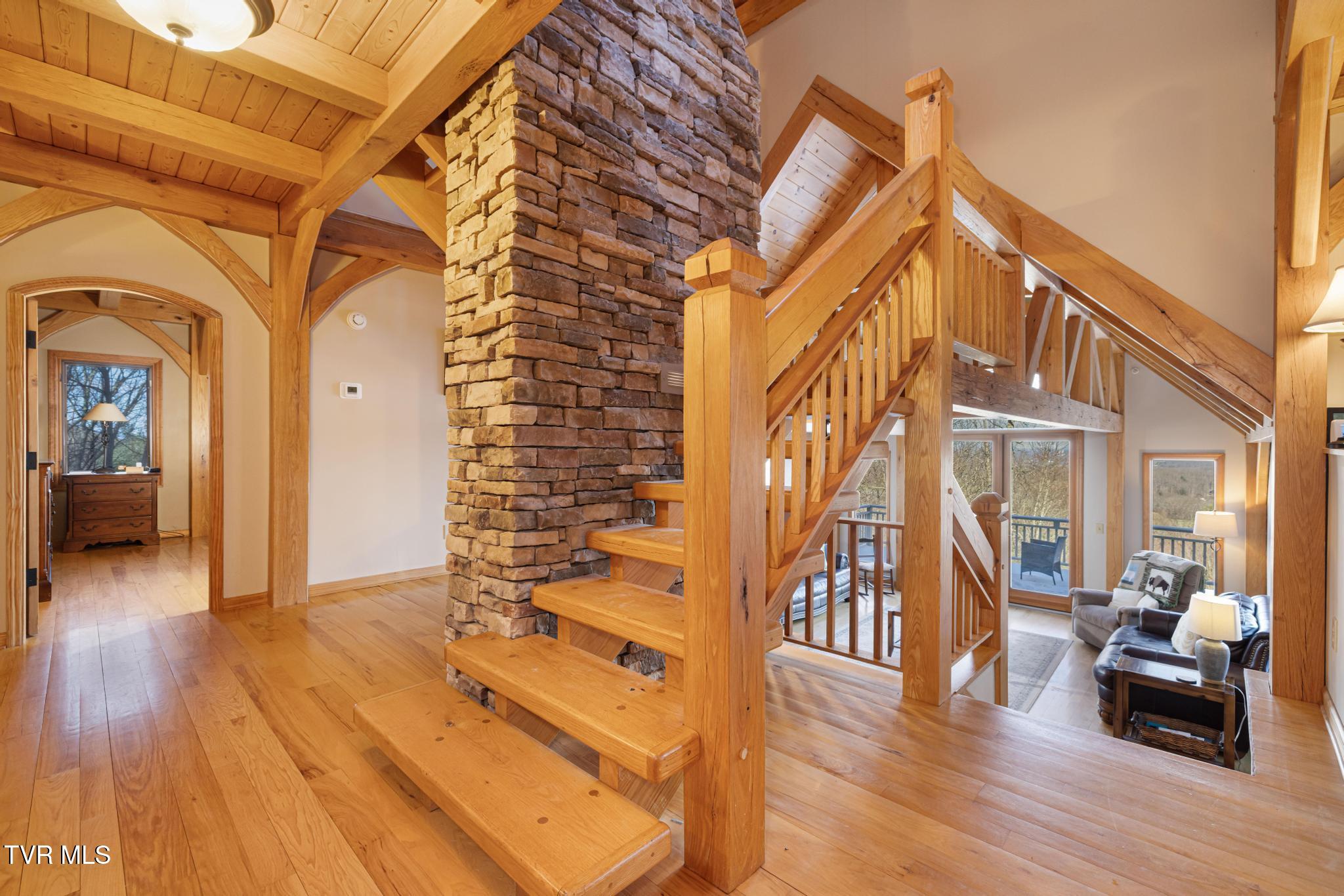 435 Cherokee Mountain Road Jonesborough, TN 37659 - Photo 11 of 75 Main level