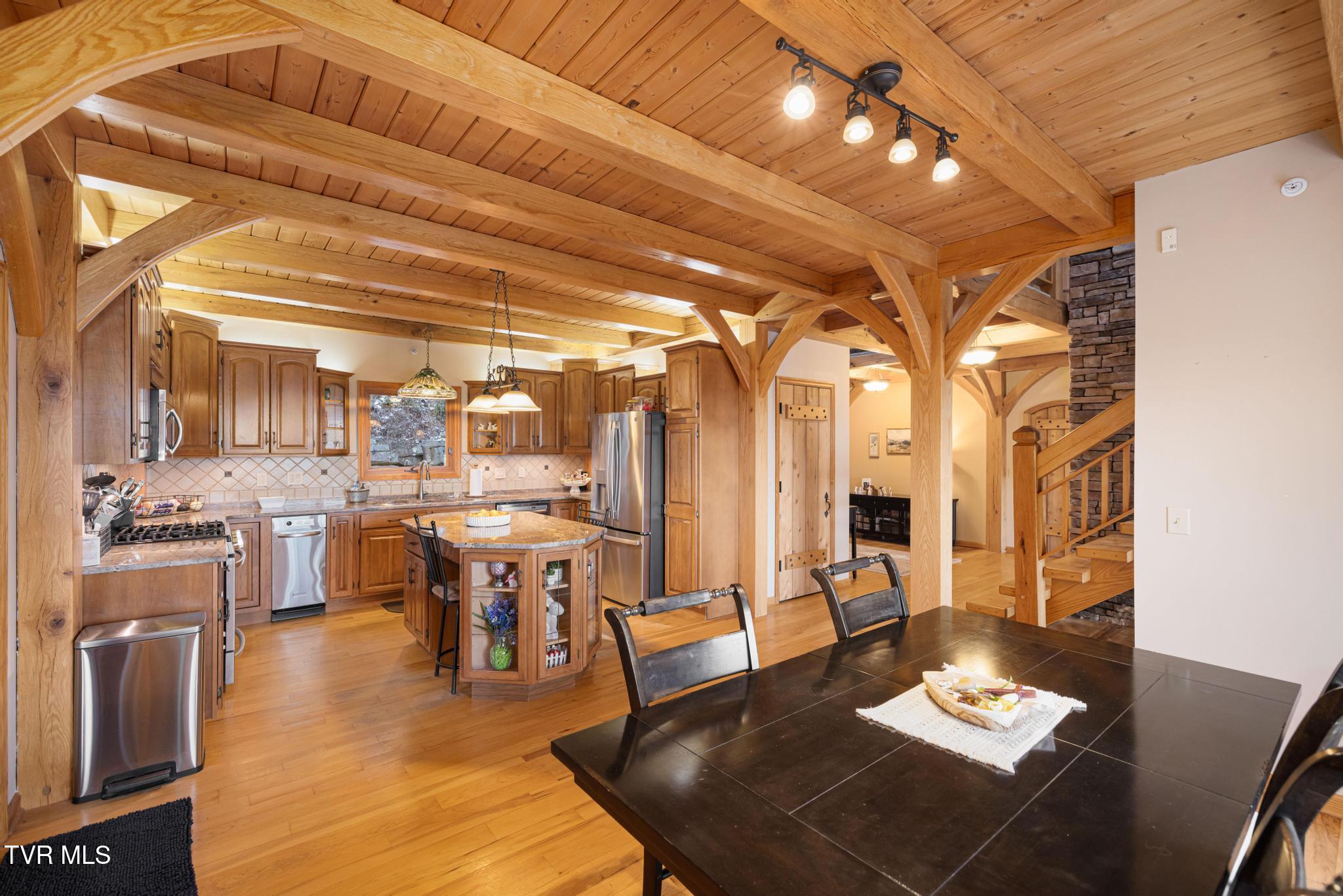 435 Cherokee Mountain Road Jonesborough, TN 37659 - Photo 15 of 75 Dining into kitchen