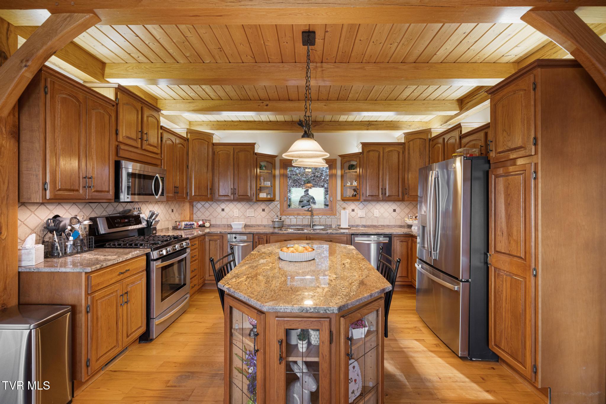 435 Cherokee Mountain Road Jonesborough, TN 37659 - Photo 16 of 75 Kitchen