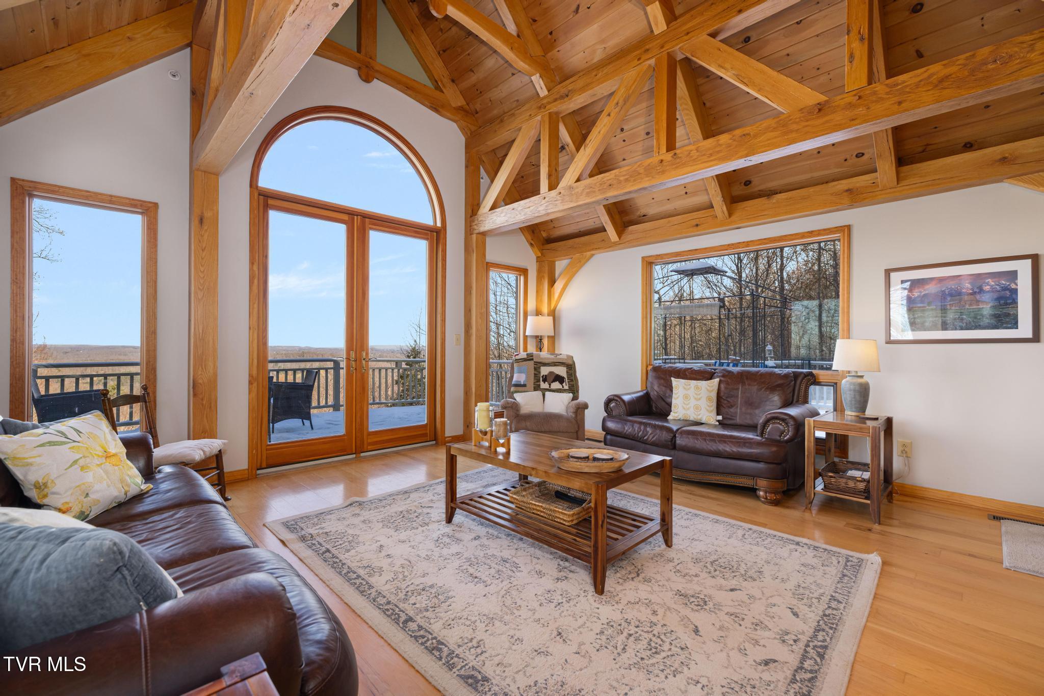435 Cherokee Mountain Road Jonesborough, TN 37659 - Photo 21 of 75 Living room