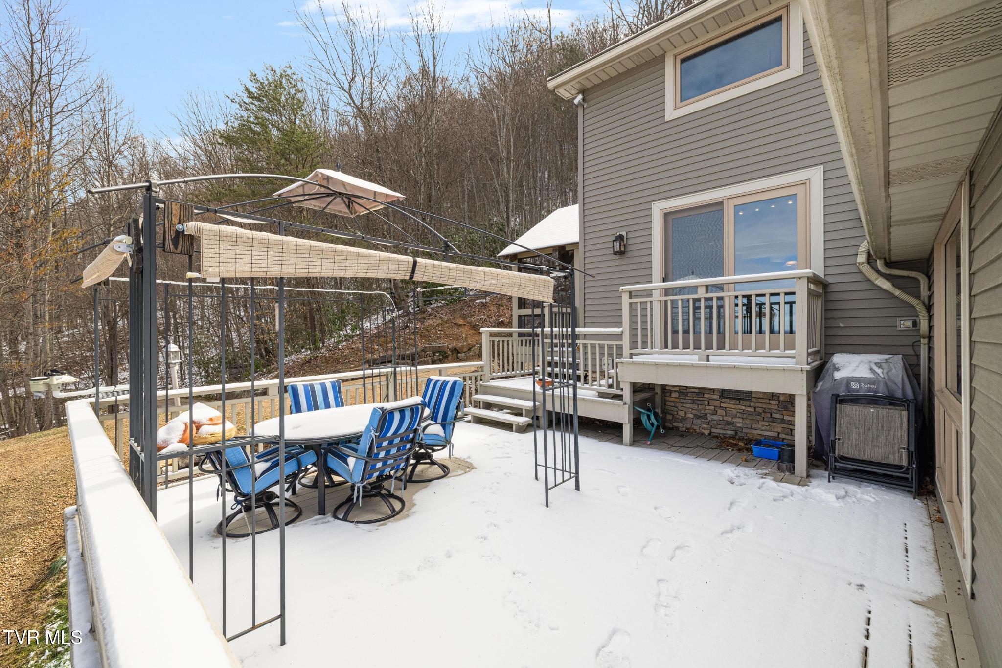435 Cherokee Mountain Road Jonesborough, TN 37659 - Photo 59 of 75 Back deck
