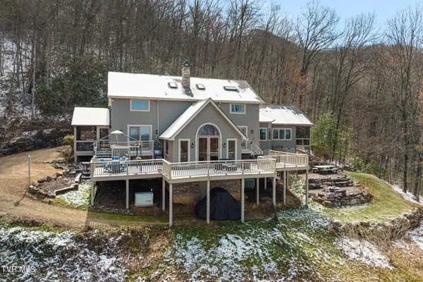 $1,224,800 | 435 Cherokee Mountain Road, Jonesborough, TN 37659