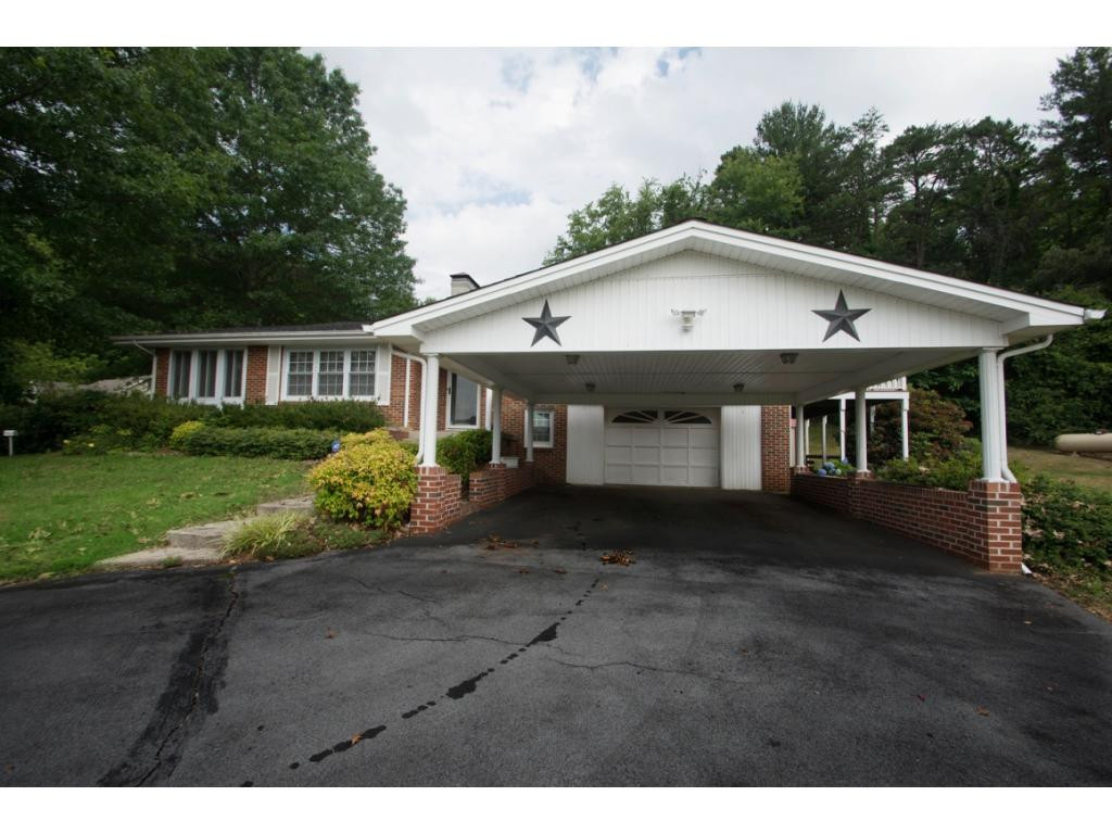 122 Bernie Lewis Road Elizabethton, TN 37643 - Photo 1 of 26 Photo 1
