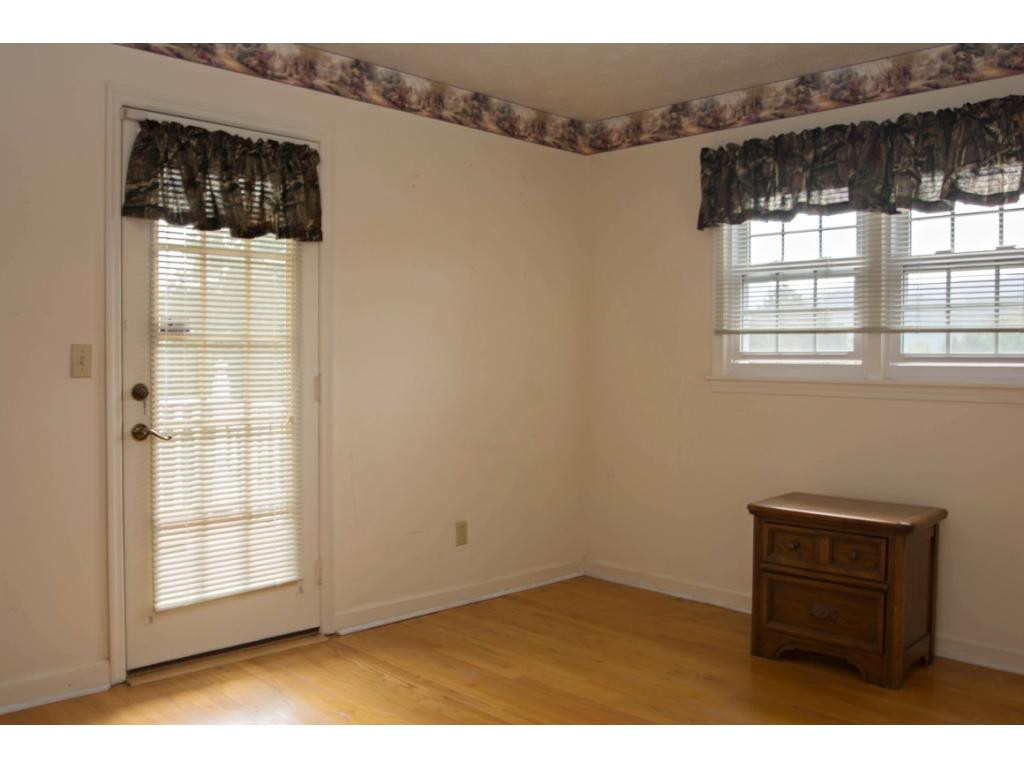 122 Bernie Lewis Road Elizabethton, TN 37643 - Photo 14 of 26 Photo 14