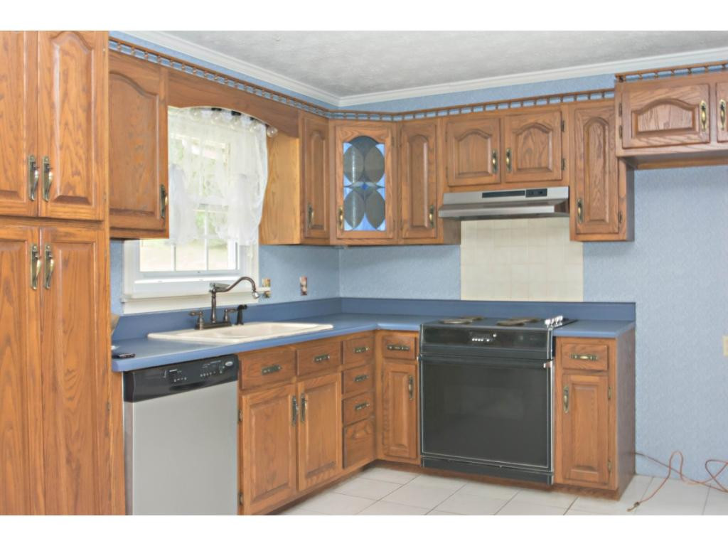 122 Bernie Lewis Road Elizabethton, TN 37643 - Photo 4 of 26 Photo 4