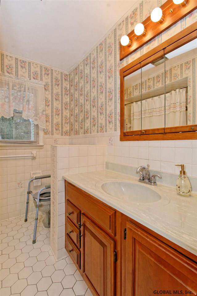48 Lisha Kill Road Colonie, NY 12205 - Photo 14 of 21 Photo 14