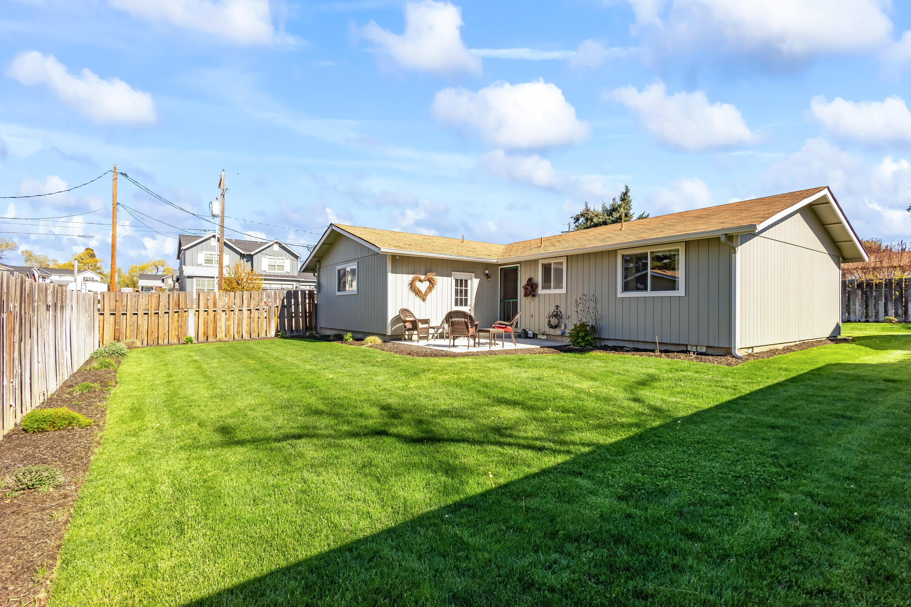 2673 Northeast Jones Road Bend, OR 97701 - Photo 2 of 15 2