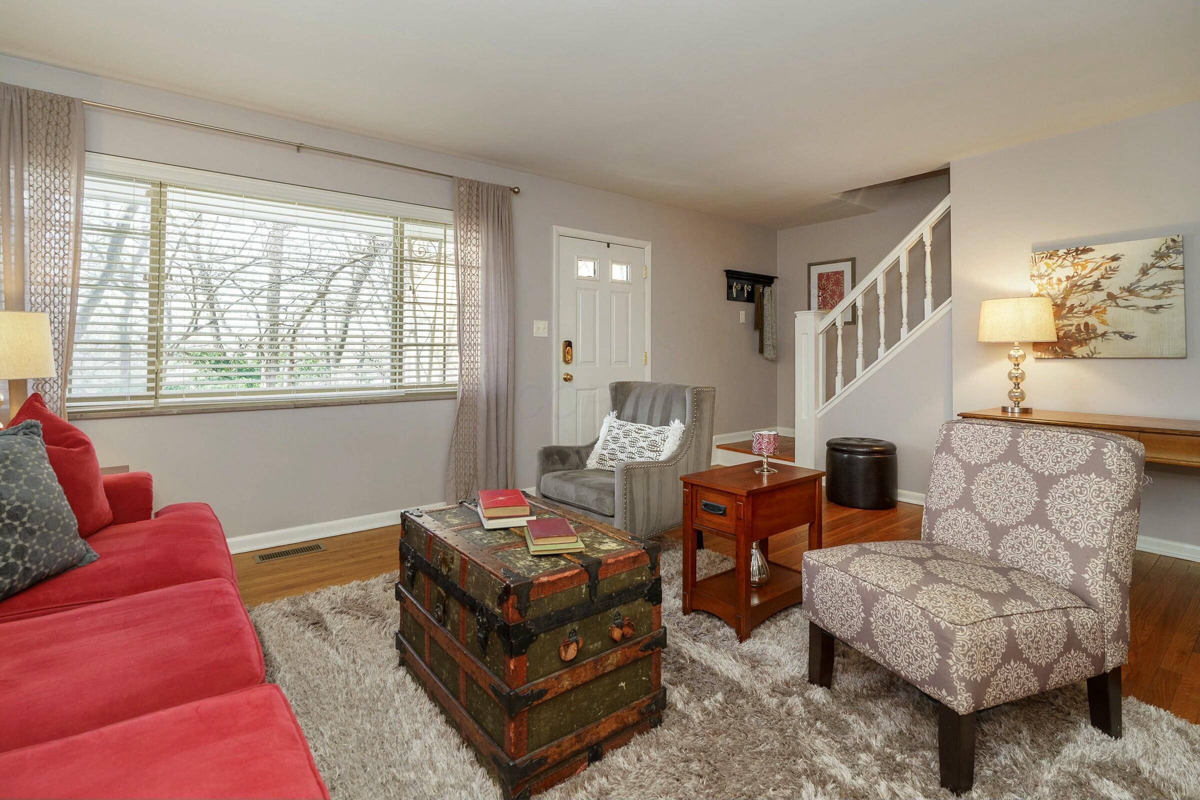 2551 Charing Road, Unit 3 Columbus, OH 43221 - Photo 8 of 37 tempImagemUxUFR