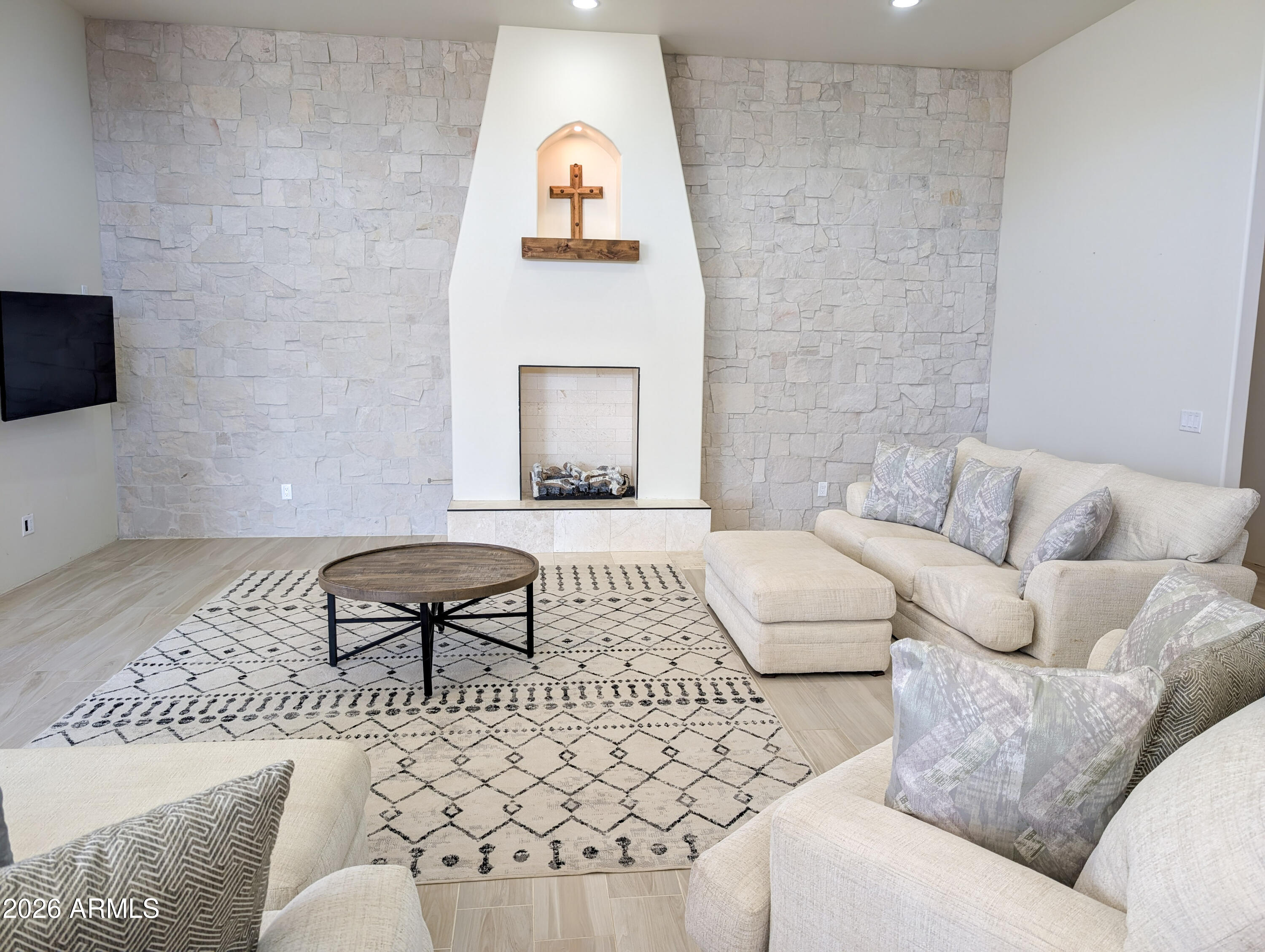 2833 South Old Church Road Camp Verde, AZ 86322 - Photo 55 of 116 a living room with furniture and a couch