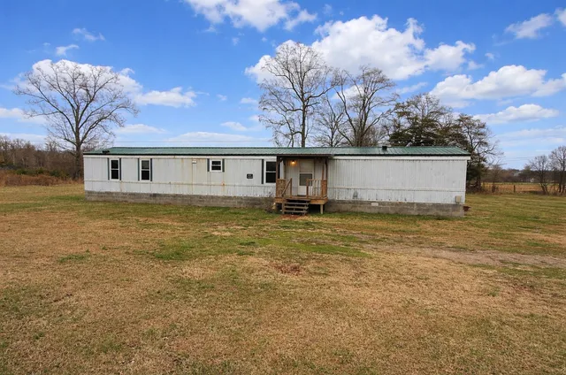 $179,900 | 17 Partin Pl Lane, Hillsboro, TN 37342