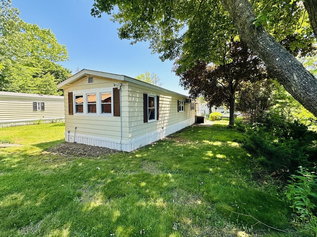 22 Contessa Drive Springfield, MA 01119 - Photo 31 of 36