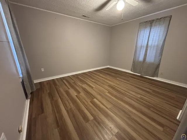 $133,900 | 421 Walnut Street, Cottonwood Falls, KS 66845