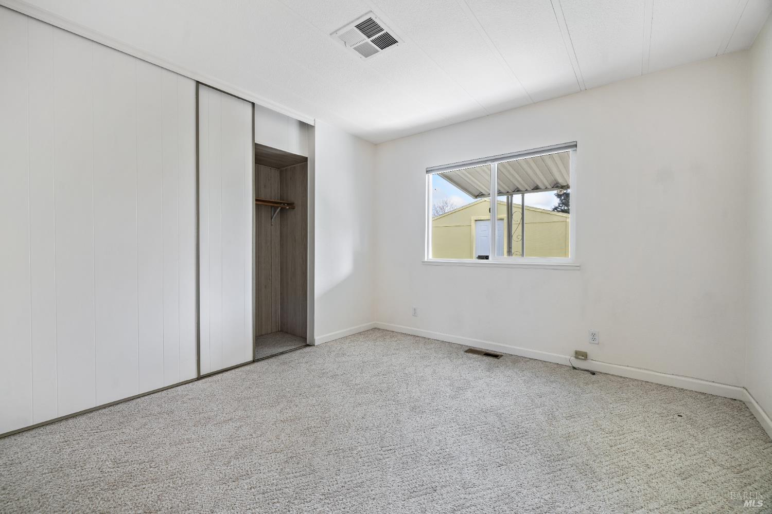 58 Círculo Puerto Rohnert Park, CA 94928 - Photo 16 of 30 an empty room with windows and closet