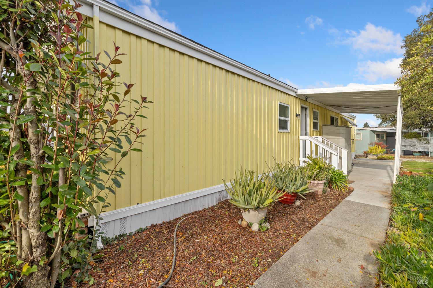 58 Círculo Puerto Rohnert Park, CA 94928 - Photo 23 of 30 a view of a back yard of the house