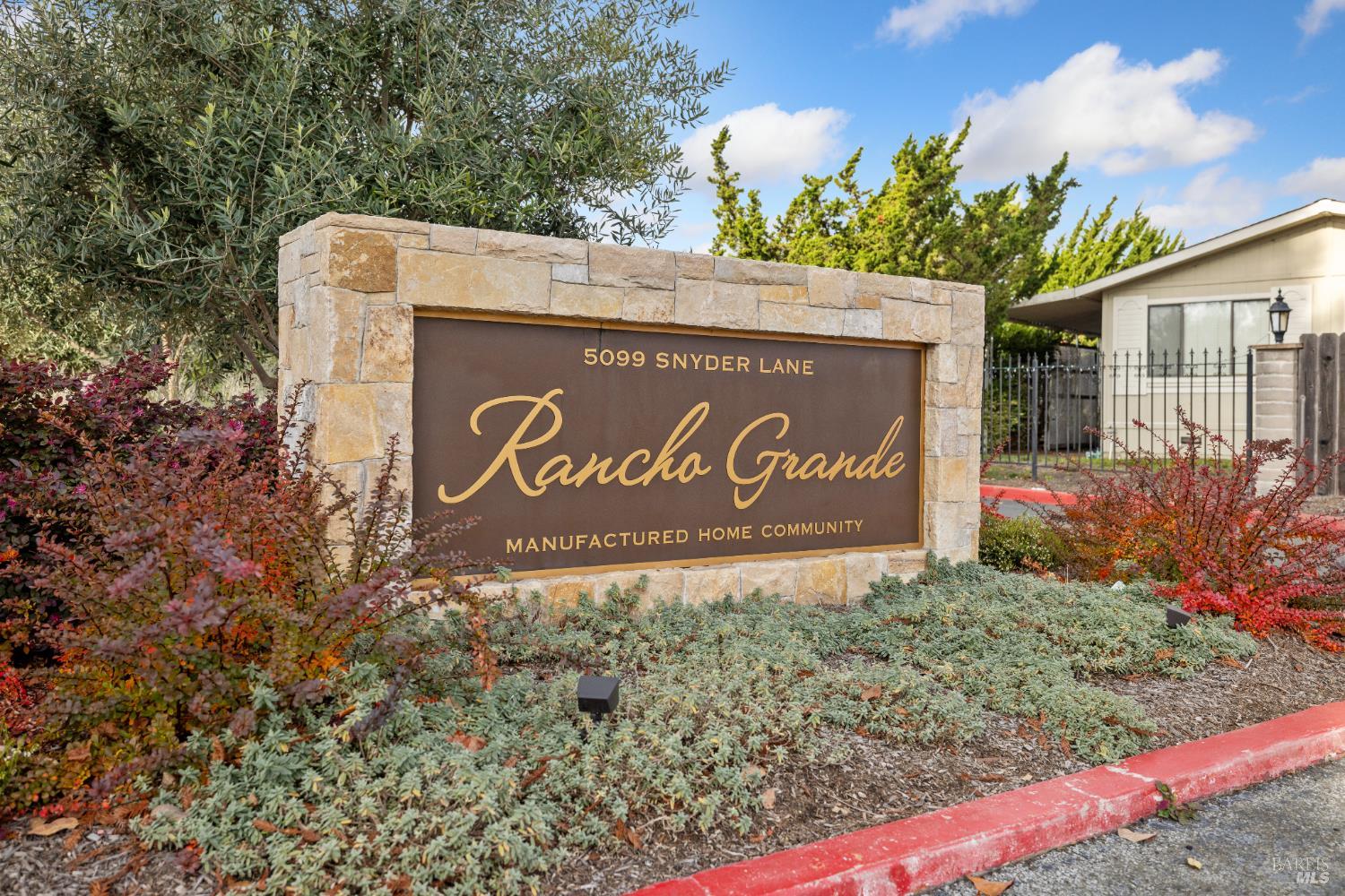 58 Círculo Puerto Rohnert Park, CA 94928 - Photo 26 of 30 a sign of golf club on a wall