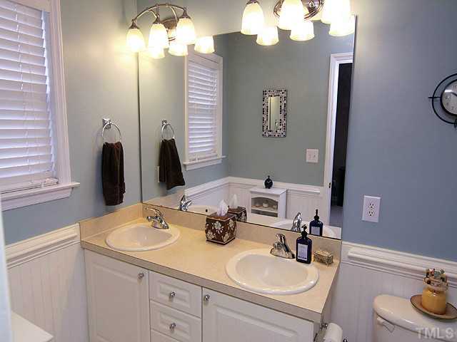 2005 Persimmon Ridge Drive Raleigh, NC 27604 - Photo 11 of 18