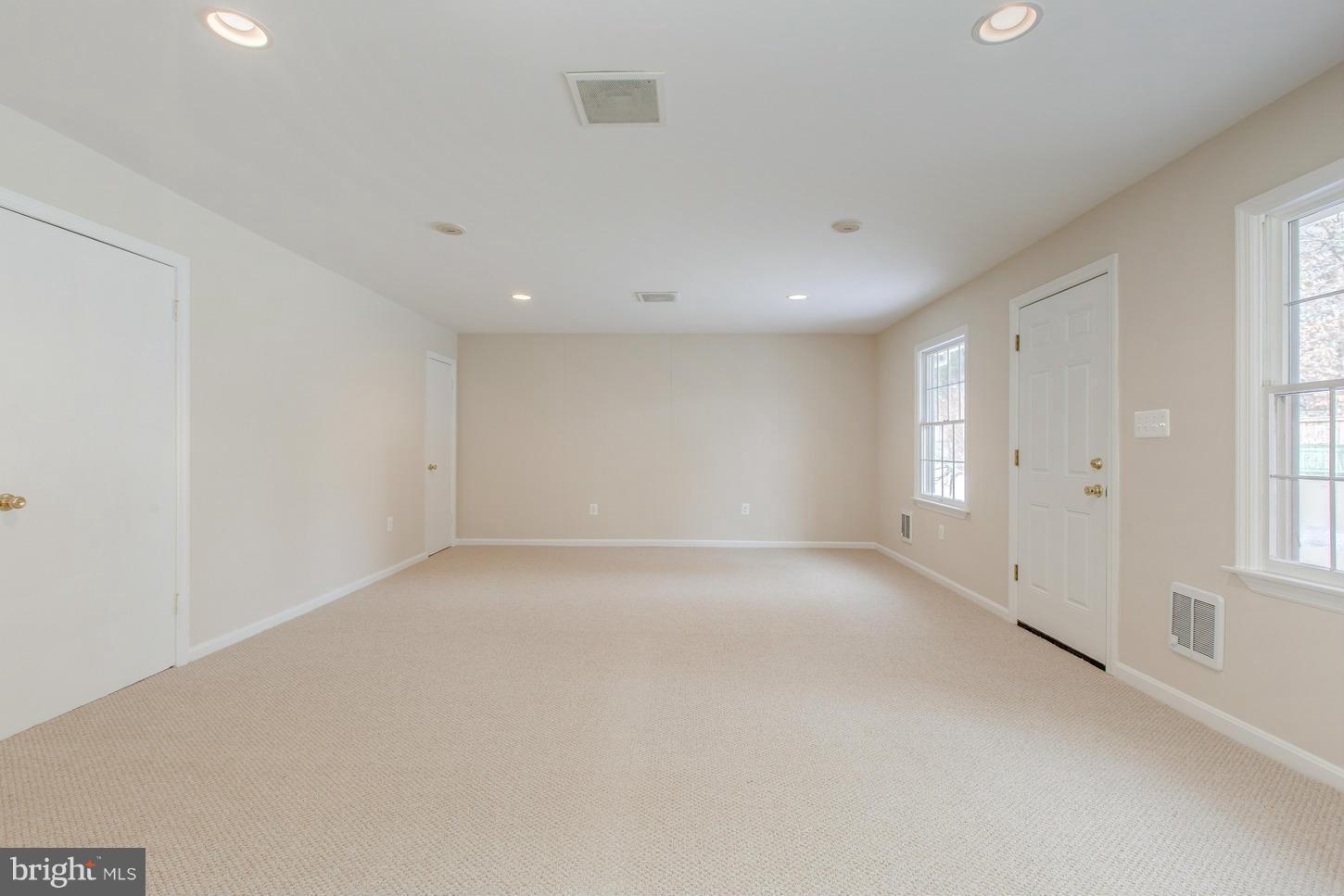 3101 Birchtree Lane Silver Spring, MD 20906 - Photo 10 of 29 Recreation Room