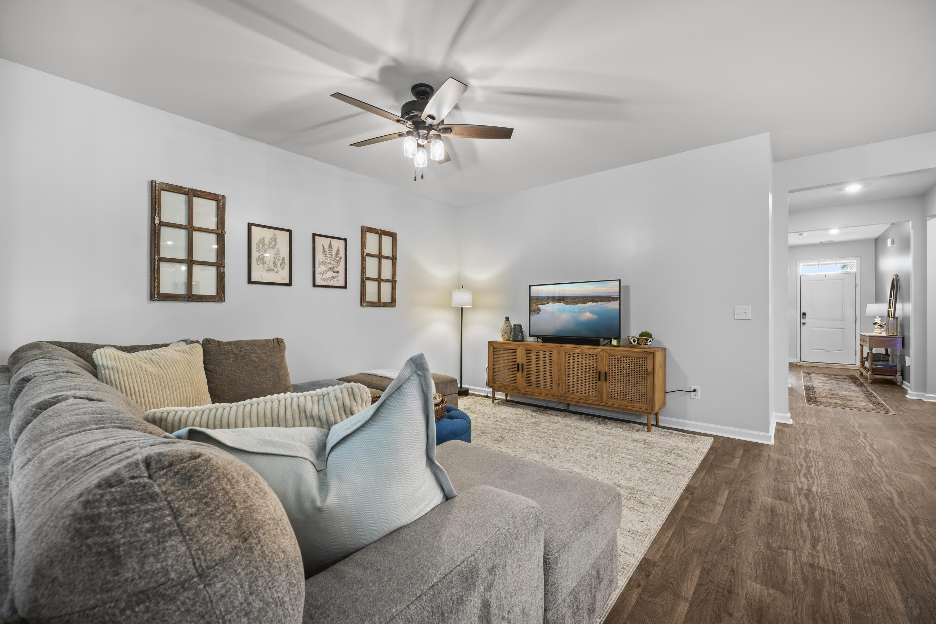 104 Rusting Link Road Summerville, SC 29483 - Photo 14 of 30 living room