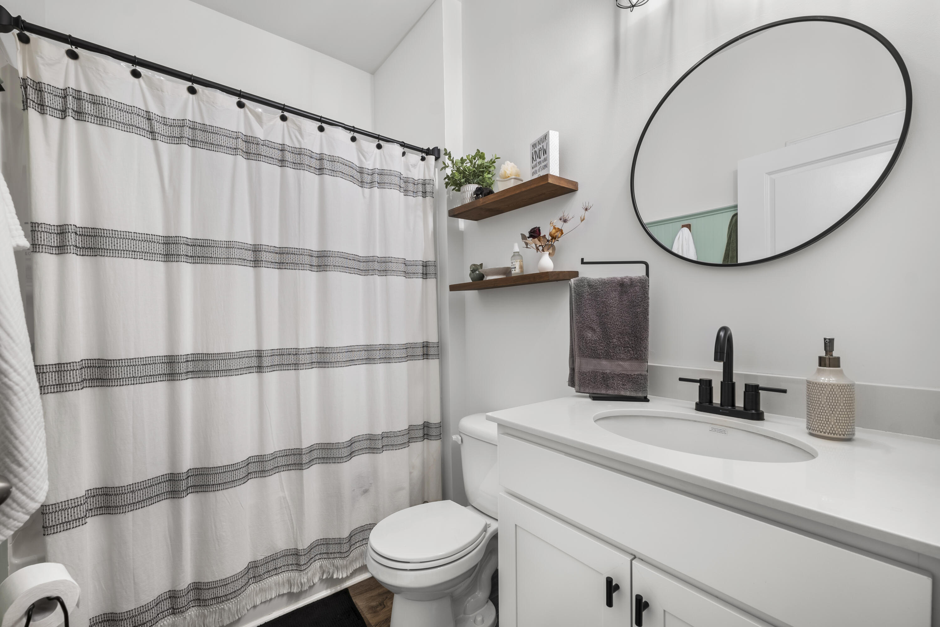 104 Rusting Link Road Summerville, SC 29483 - Photo 23 of 30 guest hall bath