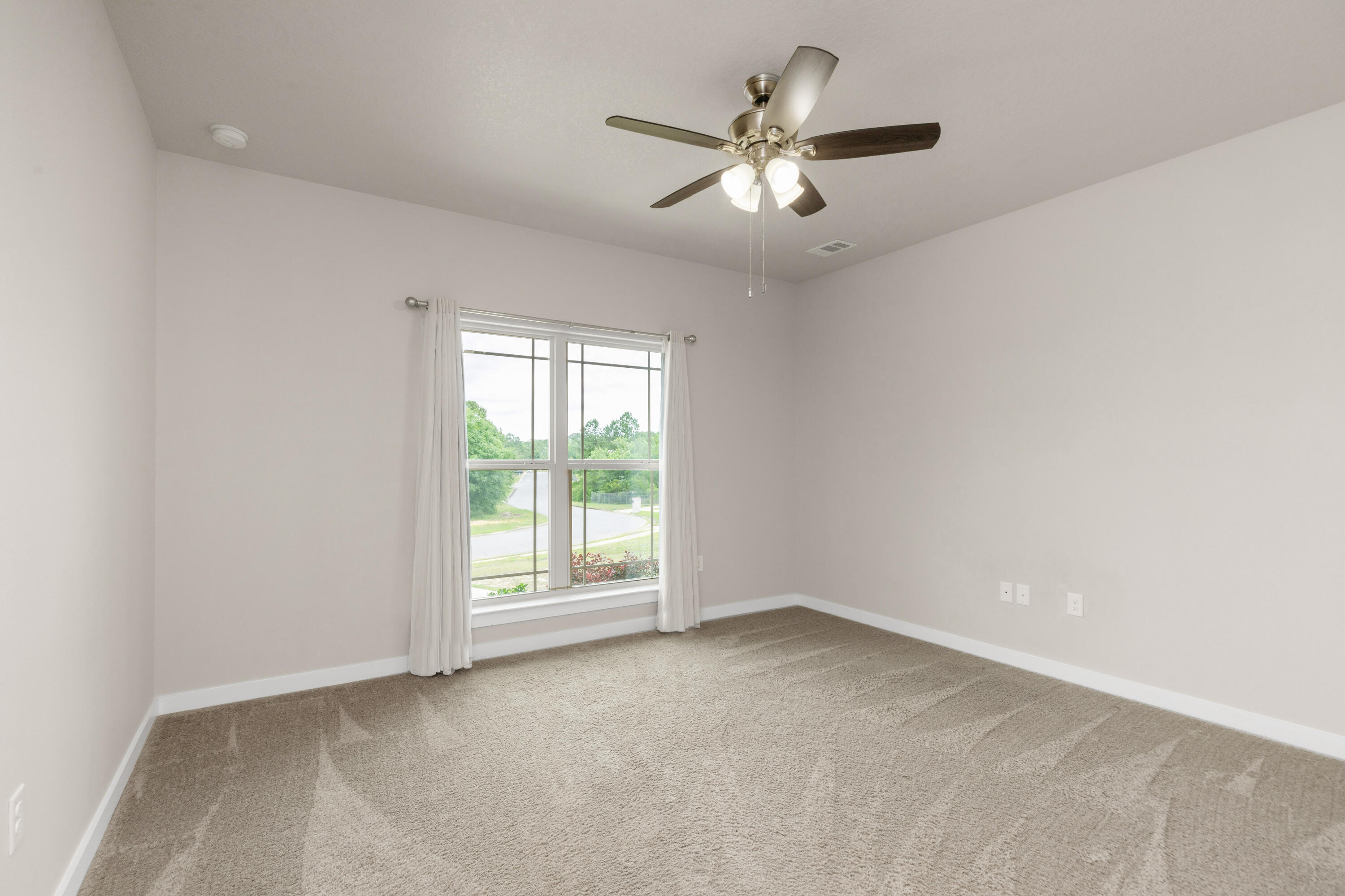 6437 Amanda Court Crestview, FL 32536 - Photo 40 of 48 147A9421