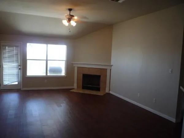 $1,850 | 102 Aguilar Drive, Hutto, TX 78634