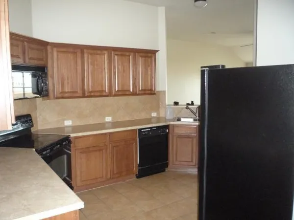 $1,850 | 102 Aguilar Drive, Hutto, TX 78634