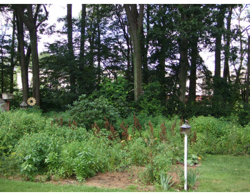 25 Warren Road Auburn, MA 01501 - Photo 18 of 23 Gallery Image 18