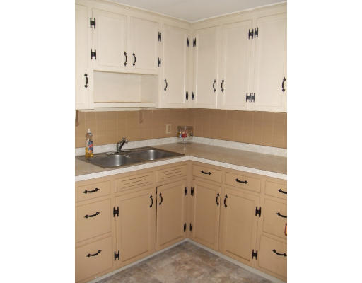 25 Warren Road Auburn, MA 01501 - Photo 4 of 23 Gallery Image 4