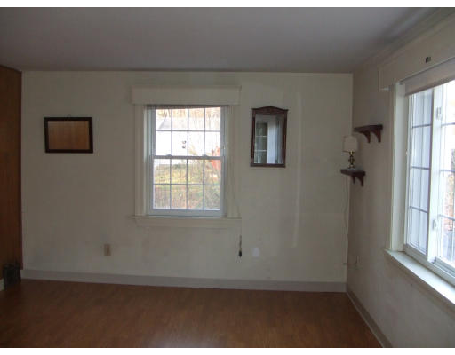 25 Warren Road Auburn, MA 01501 - Photo 6 of 23 Gallery Image 6
