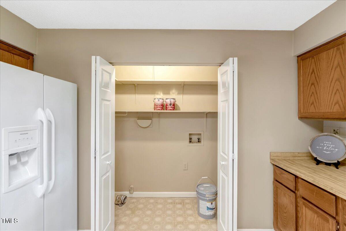 811 Avalon Road Durham, NC 27704 - Photo 9 of 31 33-DSC03311