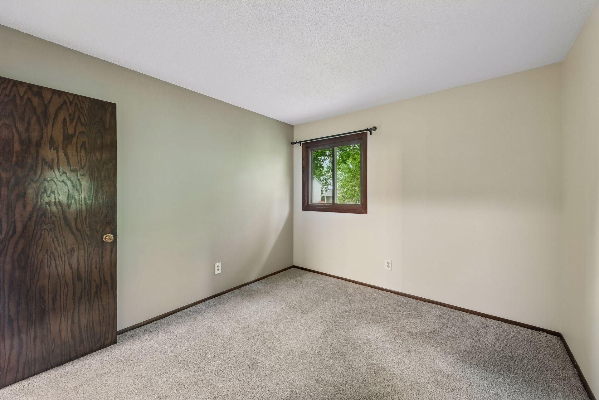 6966 Inskip Avenue South Cottage Grove, MN 55016 - Photo 17 of 44