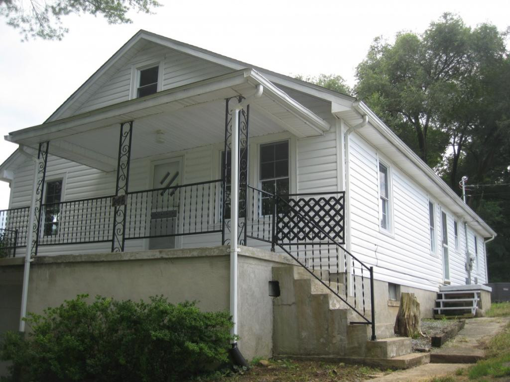 246 Sinking Springs Road Bristol, TN 37620 - Photo 1 of 32 Photo 1