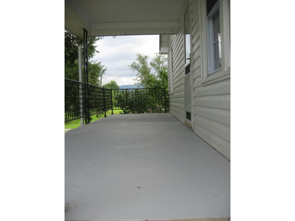 246 Sinking Springs Road Bristol, TN 37620 - Photo 2 of 32 Photo 2