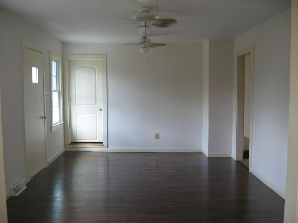 246 Sinking Springs Road Bristol, TN 37620 - Photo 4 of 32 Photo 4