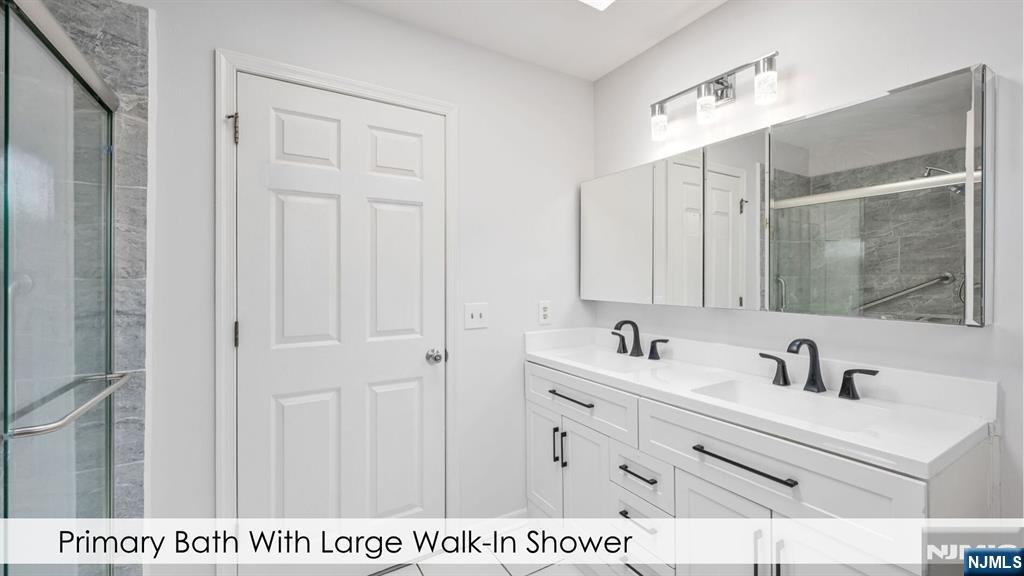 758 Manchester Way Paramus, NJ 07652 - Photo 18 of 27 Gallery Image 18