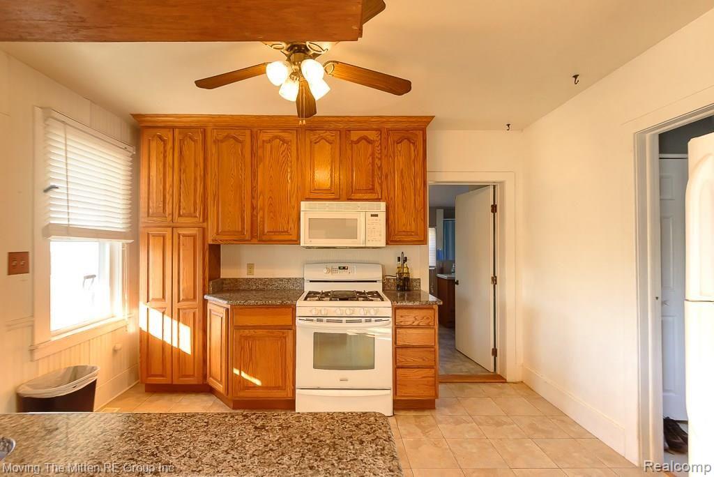 10239 Torrey Road Willis, MI 48191 - Photo 3 of 42