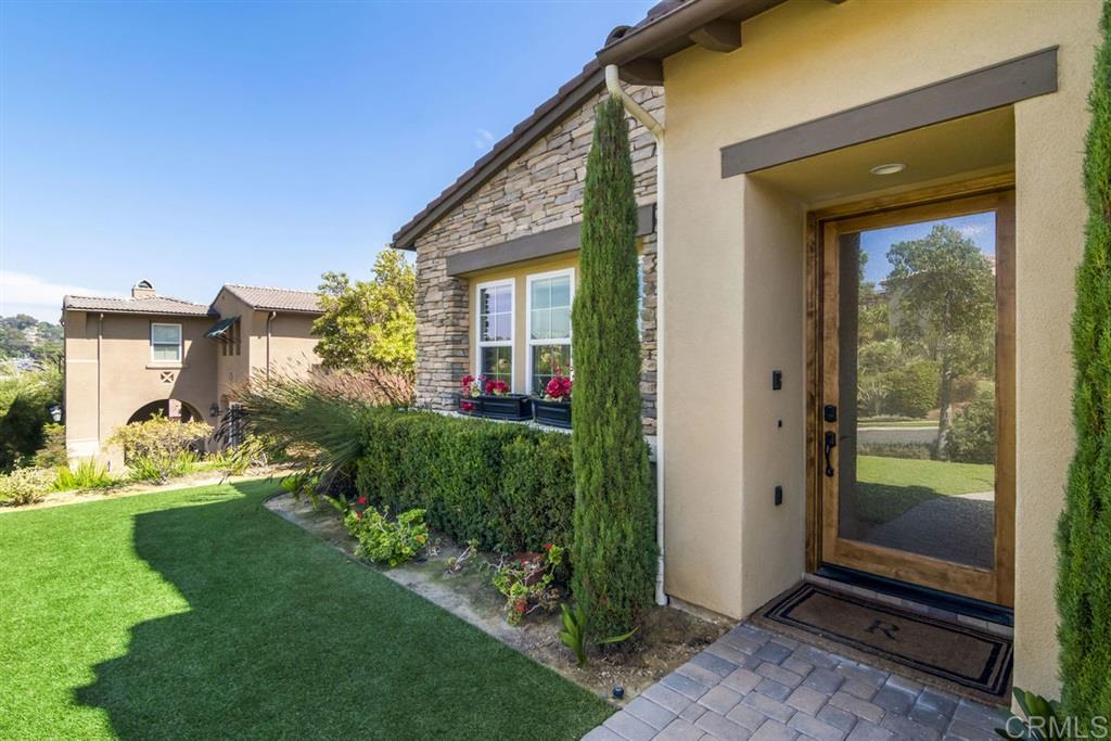 533 Quail Pointe Lane Encinitas, CA 92024 - Photo 3 of 25