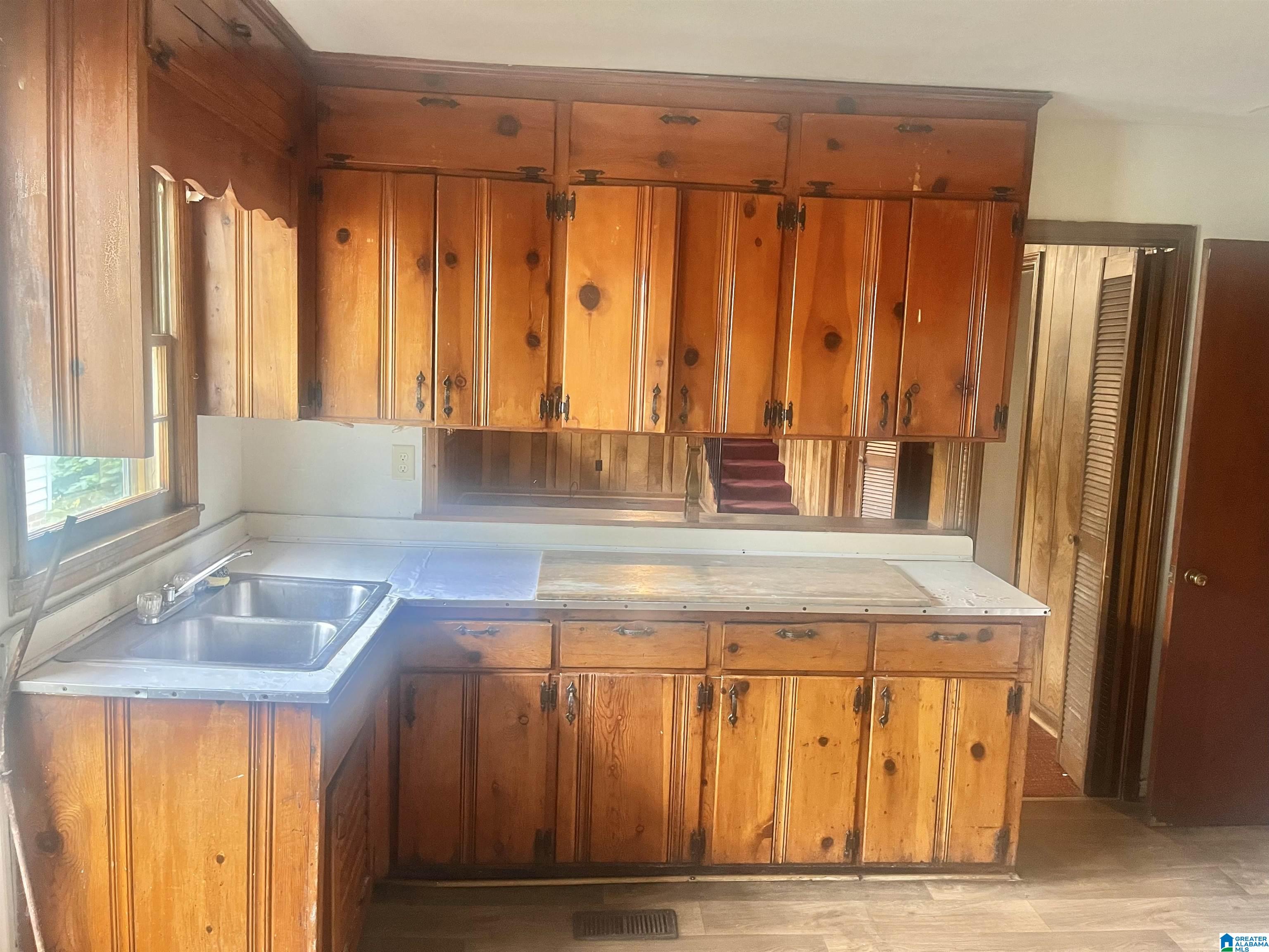 915 North 9th Street Gadsden, AL 35901 - Photo 3 of 11