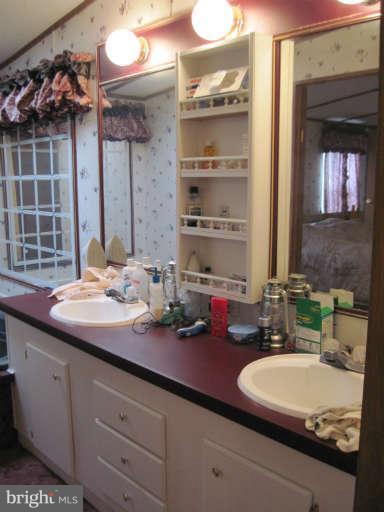 7810 Clark Road, Unit C17 Jessup, MD 20794 - Photo 14 of 27 Bath (Master)