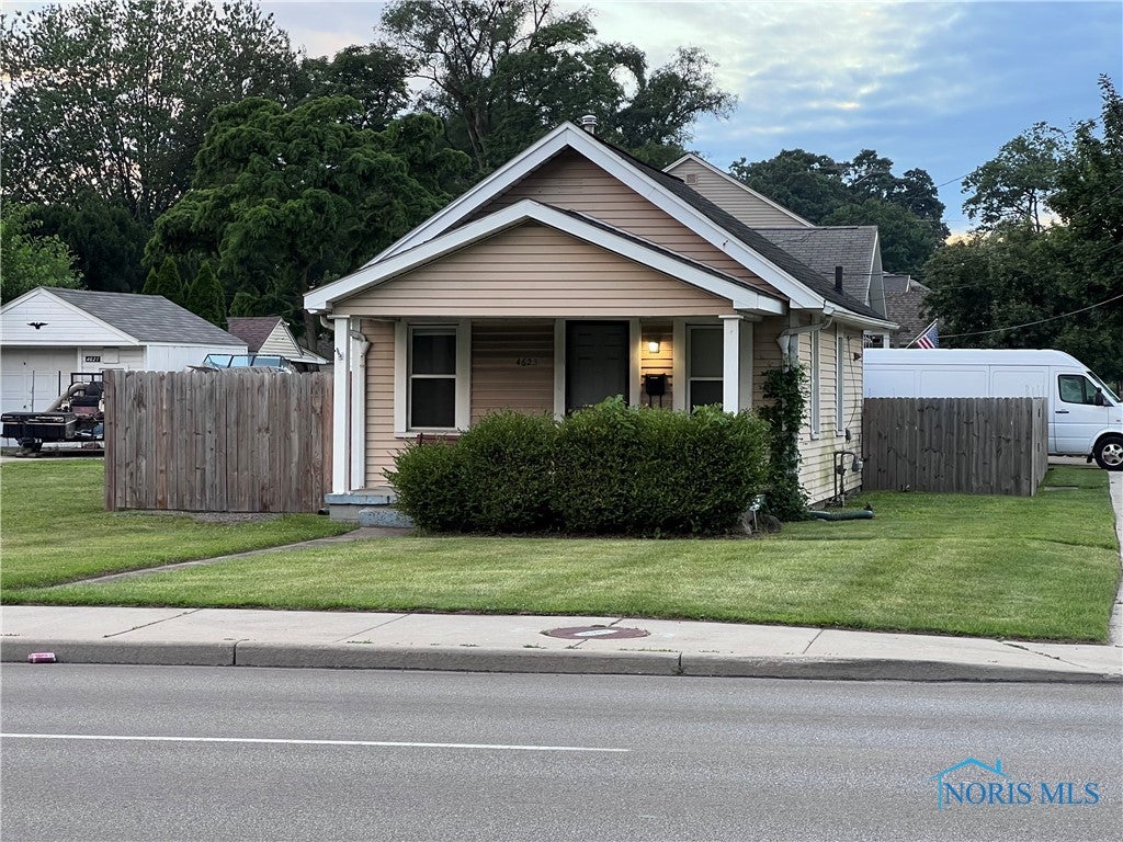 4623 Douglas Road Toledo, OH 43613 - Photo 1 of 22 Gallery Image 1