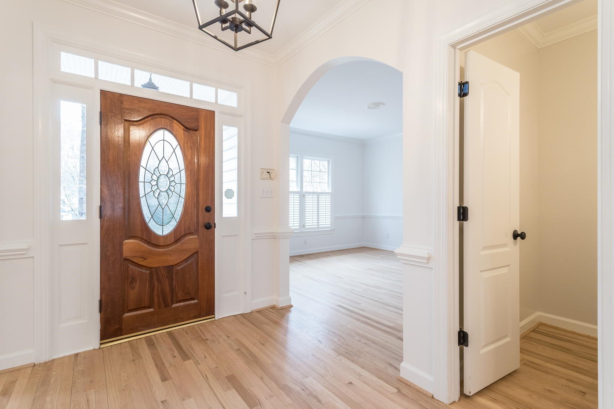 2308 Hideaway Court Raleigh, NC 27613 - Photo 11 of 43 Entrance Foyer