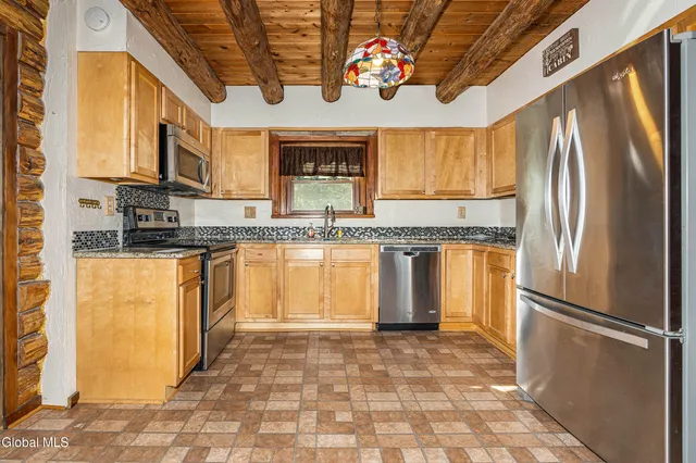 $309,900 | 113 Diane Lane, Troy, NY 12182