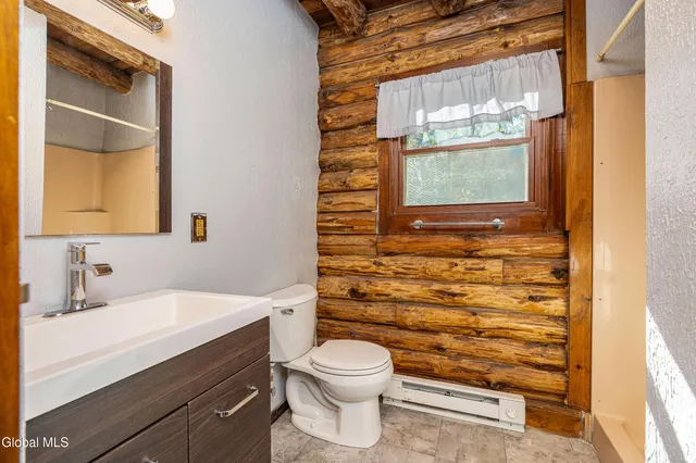 $309,900 | 113 Diane Lane, Troy, NY 12182