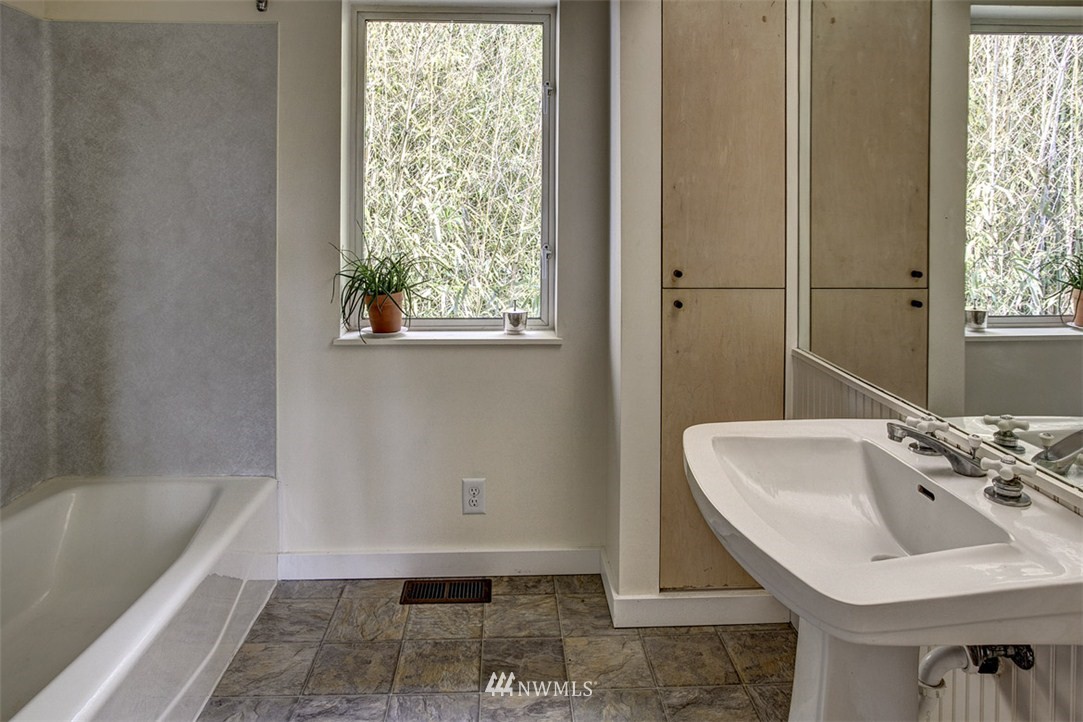 1010 3rd Street Kirkland, WA 98033 - Photo 11 of 15