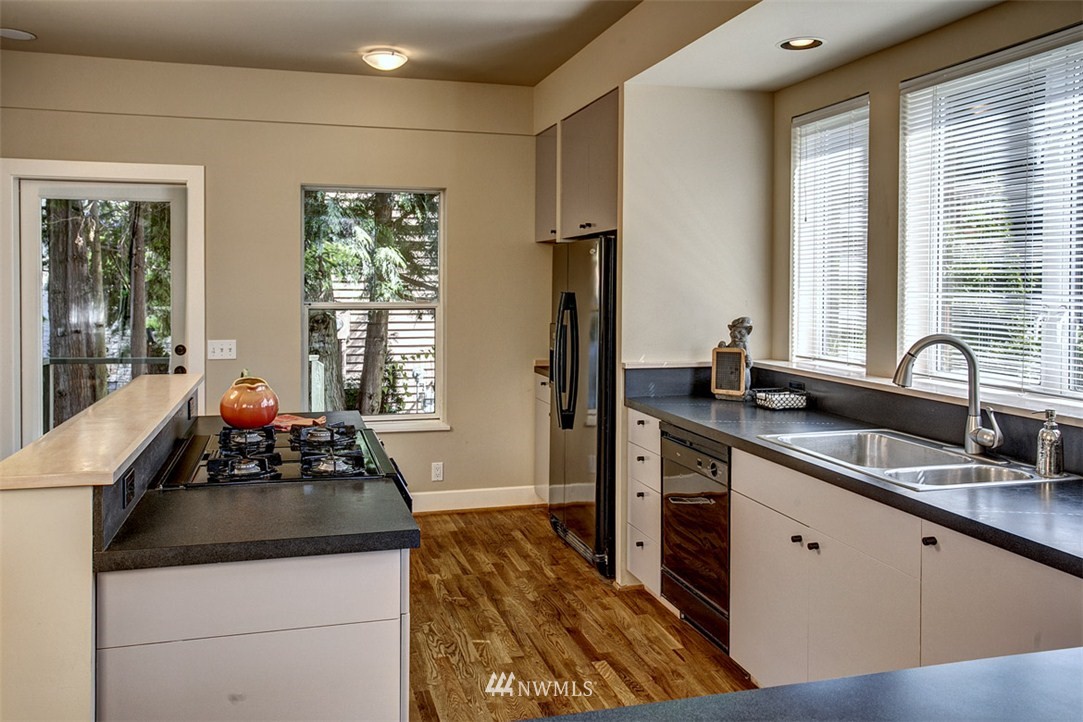 1010 3rd Street Kirkland, WA 98033 - Photo 9 of 15